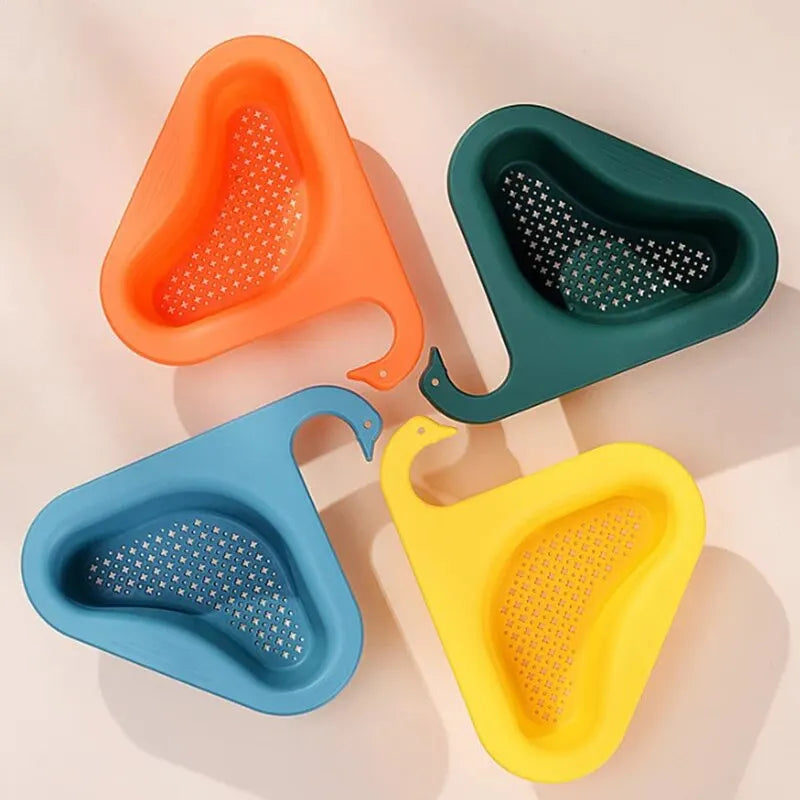Smart 3-in-1 sink organiser holding sponge, brush and soap dispenser – kitchen essential