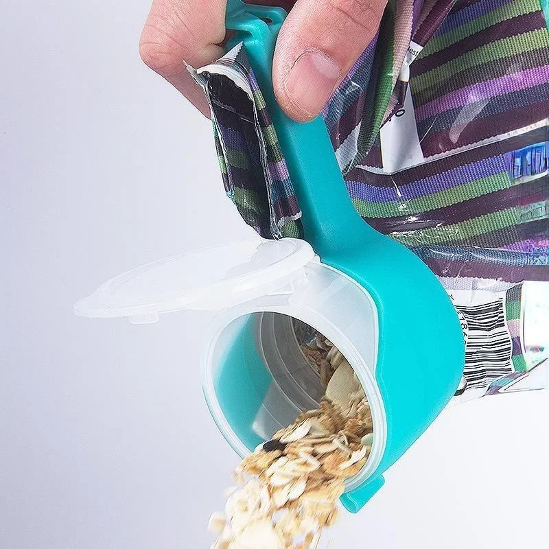 Airtight pouring clips set of 4 clipped onto ingredient bags – keeps food fresh