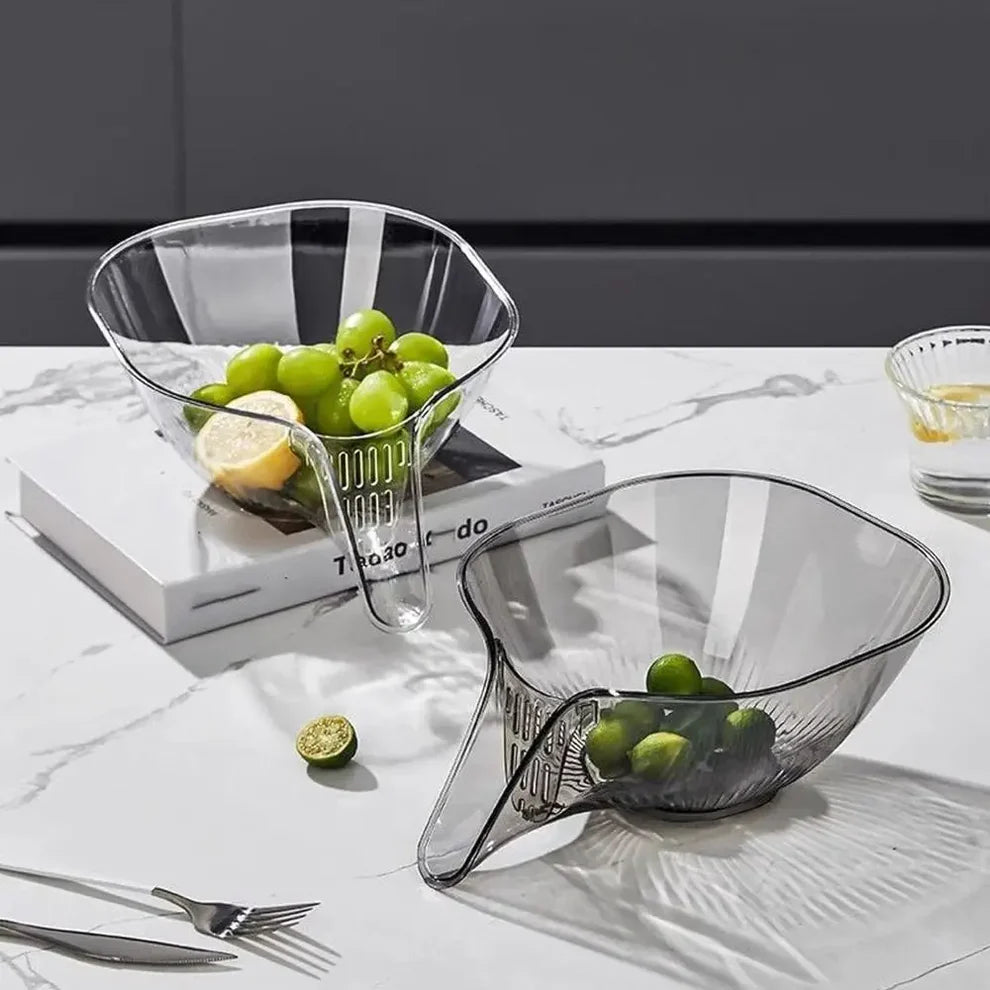SecureStrain adjustable strainer fitting onto different pot sizes – flexible kitchen tool